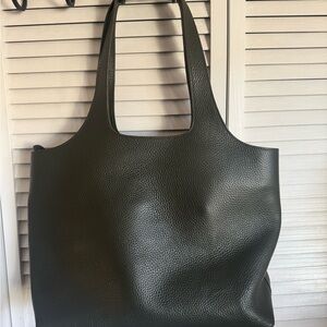 Cuyana Forest Green System Tote (with zipper) Pebbled Leather
